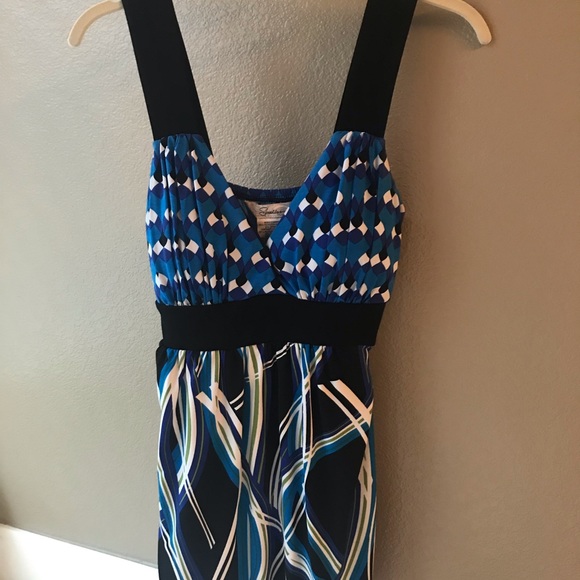 Halter Top - Picture 3 of 3